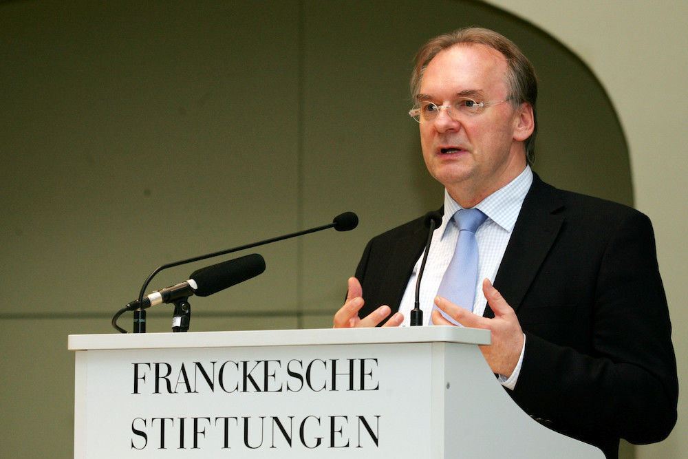 Ministerpräsident Dr. Reiner Haseloff stellte sich beim 35. Halleschen Wirtschaftsgespräch der Frage nach den Herausforderungen der Energiewende