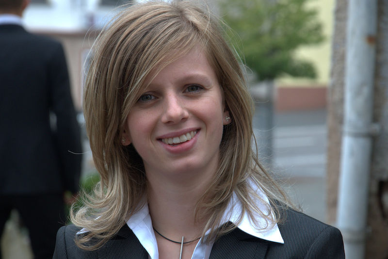 Biologiestudentin Elisabeth Jäger wird für zwei Semester von der Biopharmazie-Firma „Scil Proteins“ gefördert.
