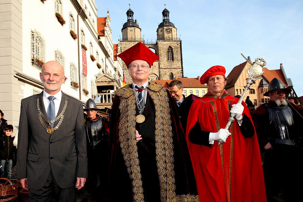 Der Akademische Senat auf dem Weg zur Leucorea.