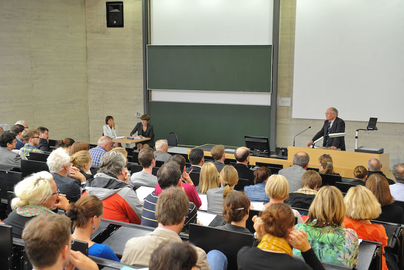 Rund einhundert Zuhörer kamen zur Kandidatenpräsentation.