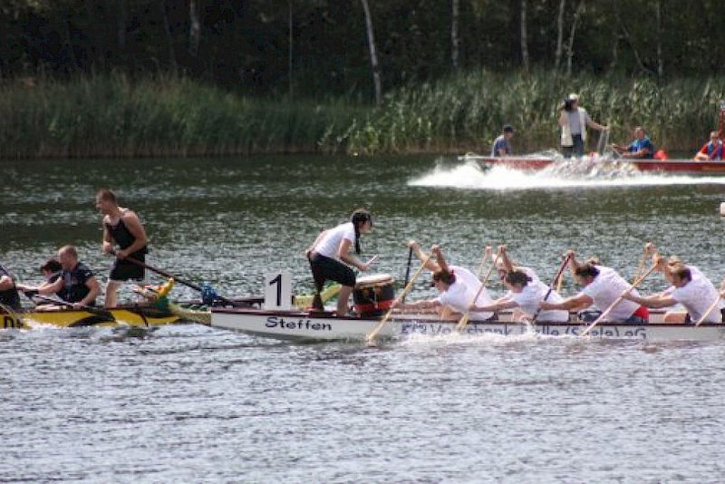 Die Paddler im Anschlag.