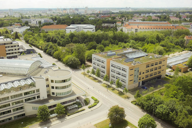 Wichtige Standorte der Biologie am Weinberg Campus: das Bio-Zentrum und das Biologicum