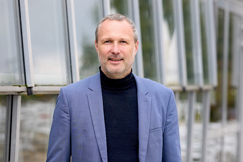 Der Pflege- und Versorgungs- forscher Patrick Jahn leitet zwei große Verbundprojekte