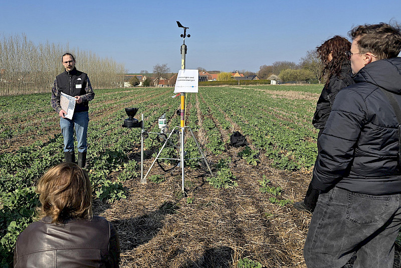 Moderne Messtechnik gab es beim Agroforst-Feldtag zu sehen.