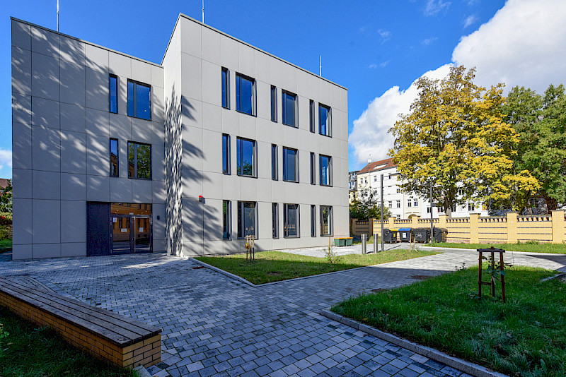 Der neu errichtete Laborbau hat eine Nutzfläche von 1.000 Quadratmetern.