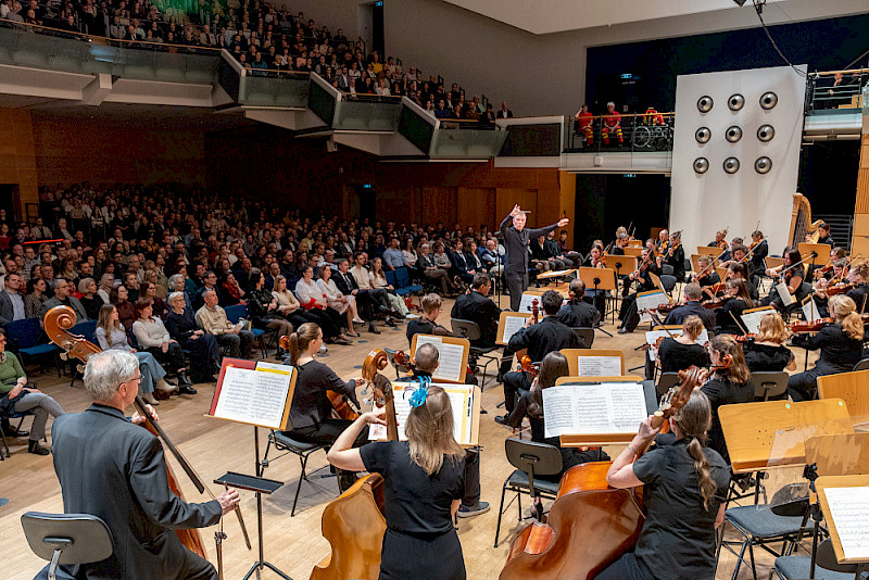 Das Orchester der Medizinischen Fakultät eröffnete das Große Frühjahrskonzert in der Händel-Halle.